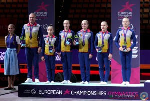 podium ph simone ferraro sfa02501 copia